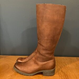 Ugg Broome II Leather and Shearling Campus Style Riding Boots. Sz 7.5